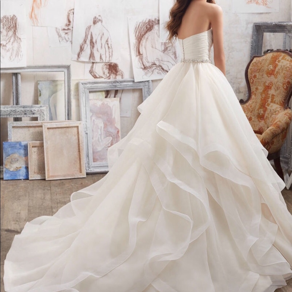 *NTW* *Never worn* Morilee Wedding Dress